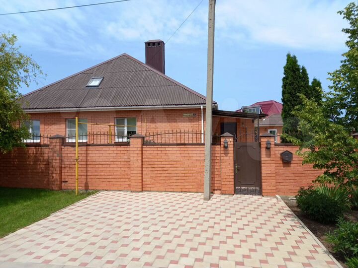 Дом 175 м² на участке 7 сот.