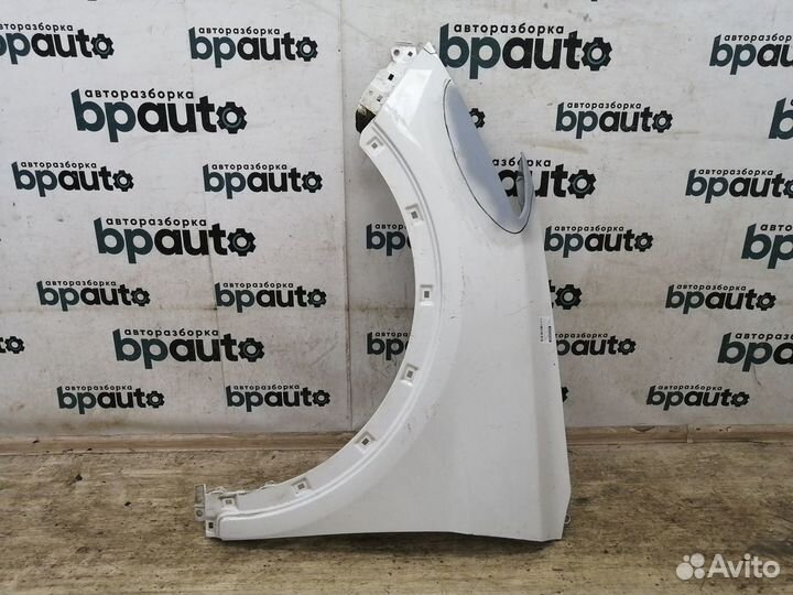 Крыло переднее левое 66310-2W000 Hyundai