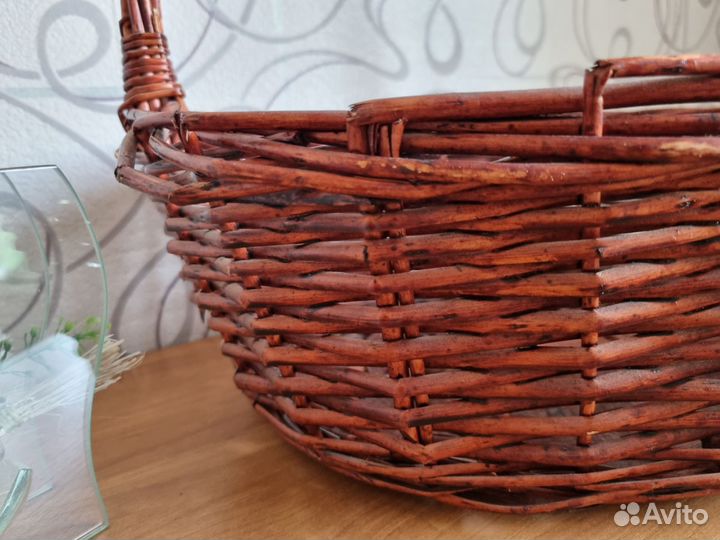 Корзина плетеная