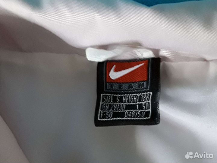 Ветровка спортивная Nike