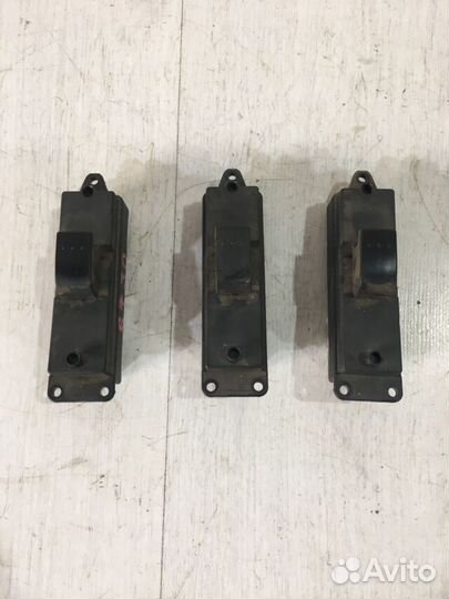 Кнопка стеклоподъемника mazda 3 BK 2.0 мт седан