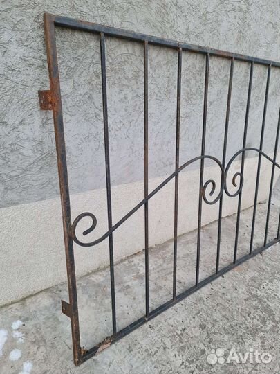 Решетка на окно 160 х 107 см