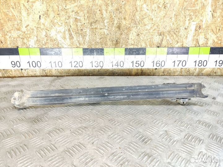 Кронштейн радиатора Toyota Hilux 2015-2021