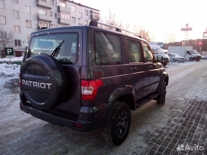 УАЗ Patriot 2.7 МТ, 2024