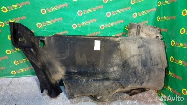 Обшивка багажника правая Volkswagen Passat B5