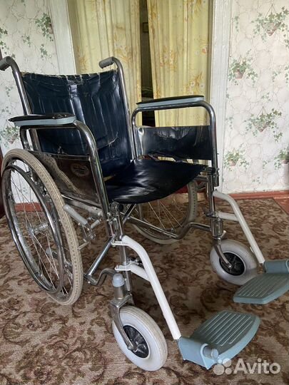 Инвалидная коляска