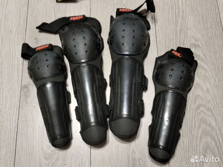 Набор наколенников и налокотников KTM новый