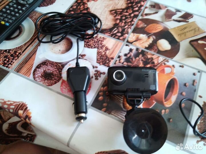 Видеорегистратор Rolsen RWR-200