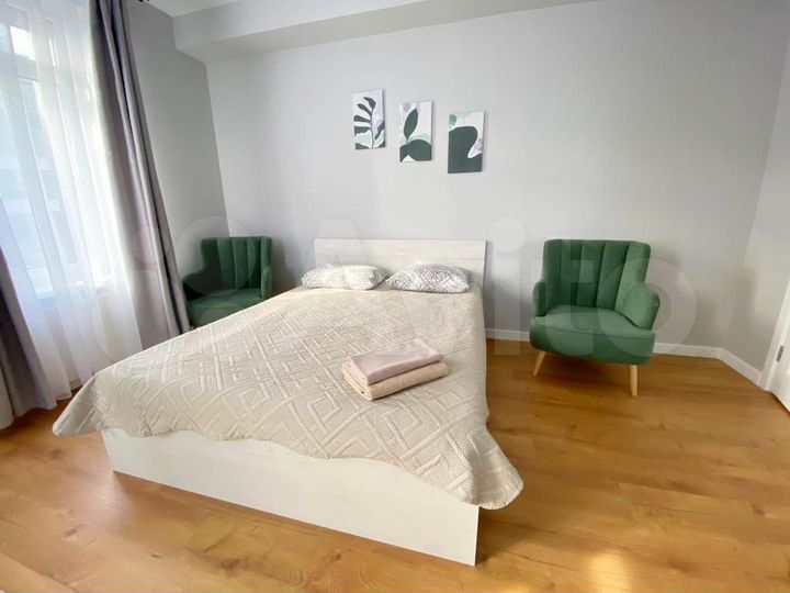 2-к. квартира, 70 м², 2/12 эт.