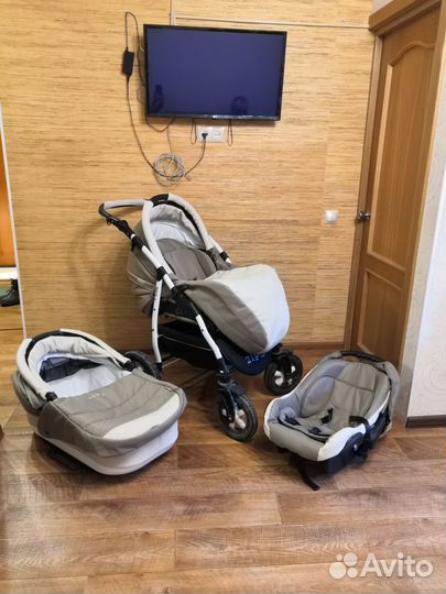 Коляска 3 в 1 Zippy Verdi