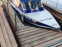 Продам лодку Салют 510 вельбот suzuki 90 DF