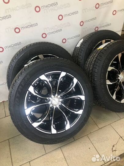 R20 Dunlop Grandtrek PT2A 285/50, PCD 5x150 DIA 110.1