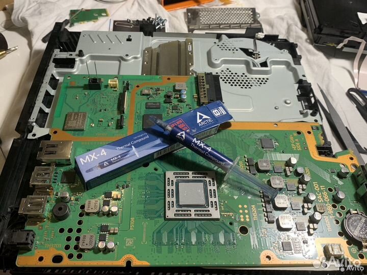 Чистка PS4 / xbox и замена термопасты
