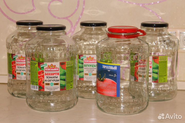 Банки стеклянные винтовые с крышками, разный объём