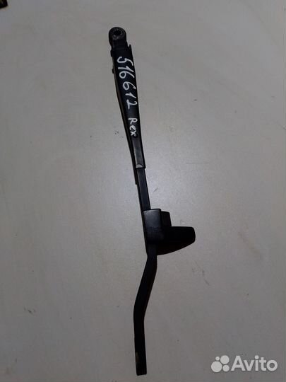 Поводок стеклоочистителя (задний)