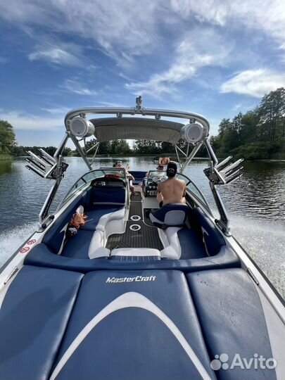 Катер Буксировщик Mastercraft X-Star