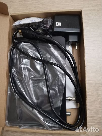 Приёмник цифровой триколортв