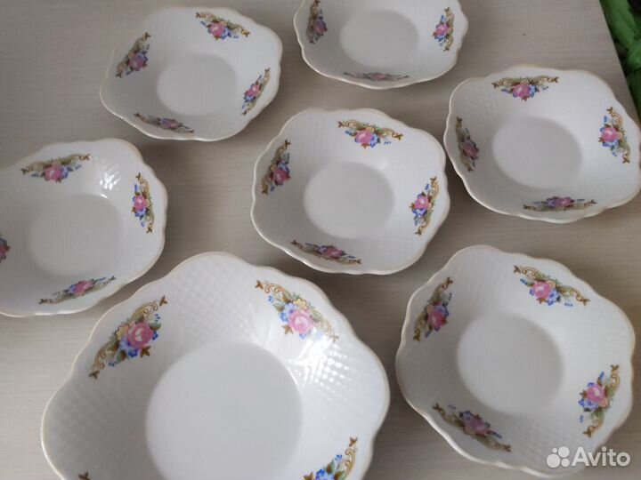 Набор столовой посуды на 6 персон