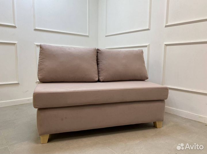 Кухонный прямой диван