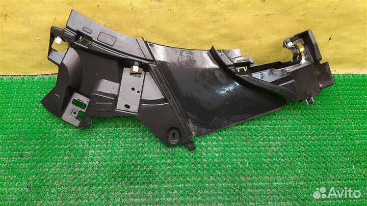 Крепление бампера переднее левое Land Rover Range