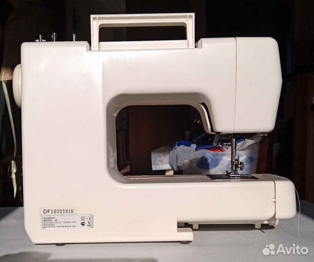 Швейная машинка Comfort 30