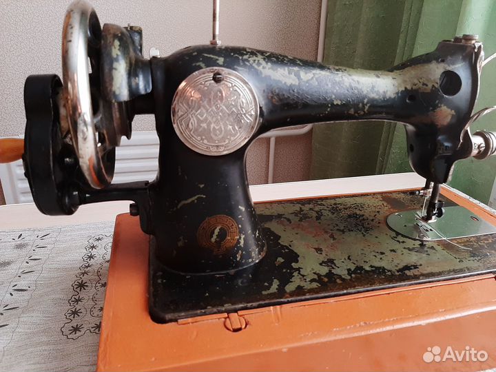 Швейная машинка ручная СССР