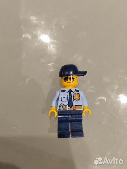 Фигурка лего