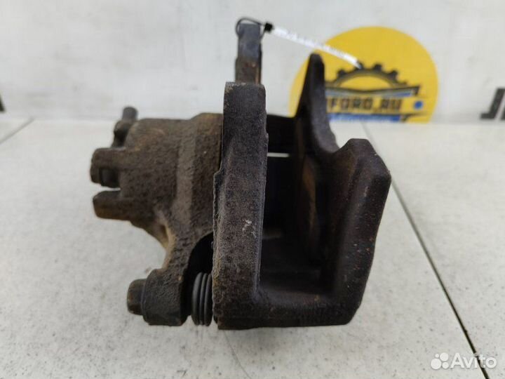 Суппорт тормозной передний правый Mitsubishi Asx