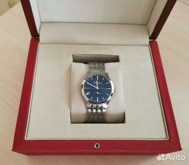 Часы женские Ferragamo