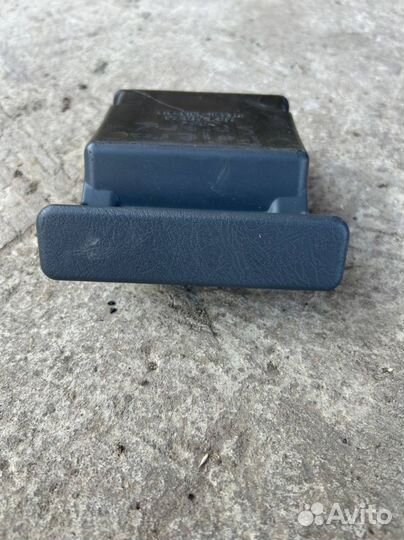 Пепельница Mitsubishi Montero Sport