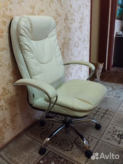 Компьютерное кресло