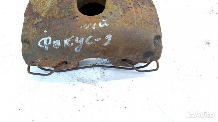 Суппорт передний левый Ford Focus 2