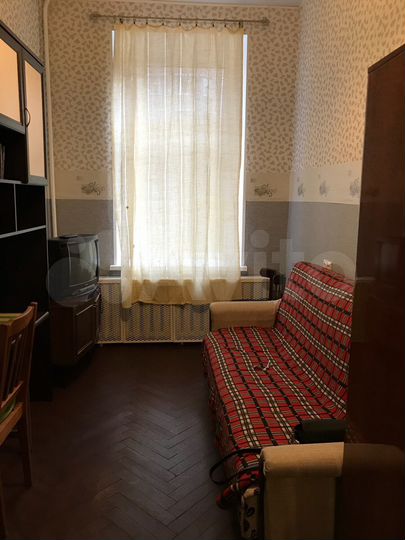 Комната 11 м² в 4-к., 2/5 эт.