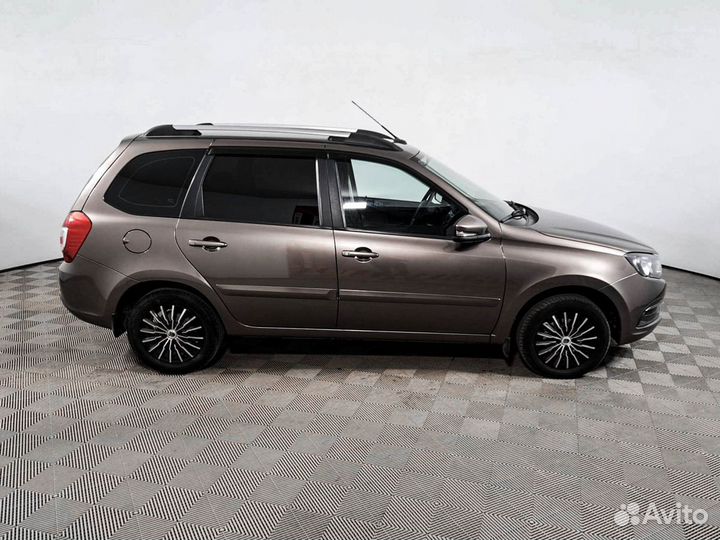 LADA Granta 1.6 AT, 2021, 49 200 км