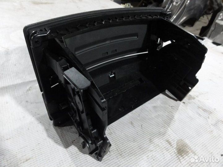 Бардачок в торпедо центральный Mercedes-Benz S