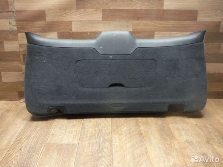 Обшивка крышки багажника Porsche Cayenne 958 2014
