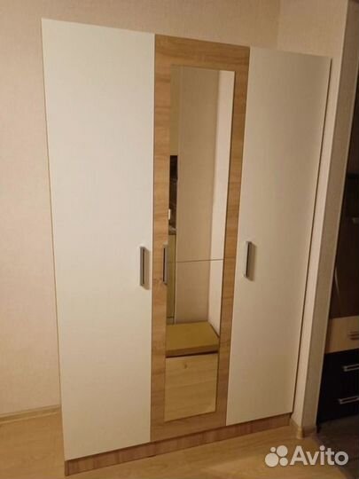Шкаф 3-х створчатый новый в наличии