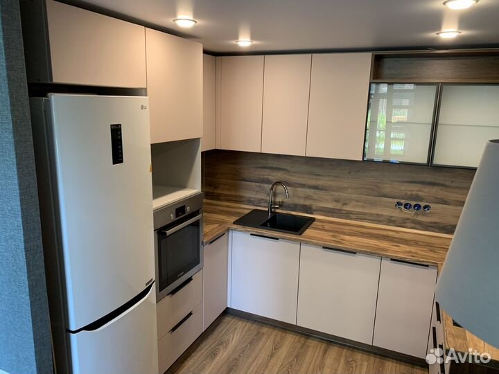 Кухня П-образная (цена за весь гарнитур) ксп:22775