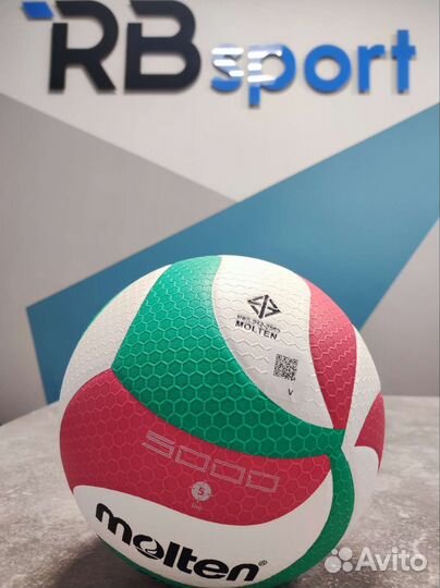 Оригинальный волейбольный мяч Molten V5M5000