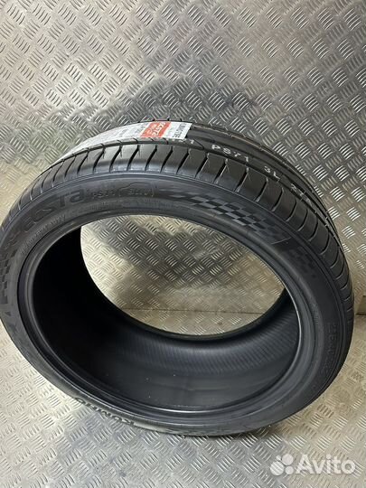 Kumho Ecsta PS71 275/40 R21 107Y