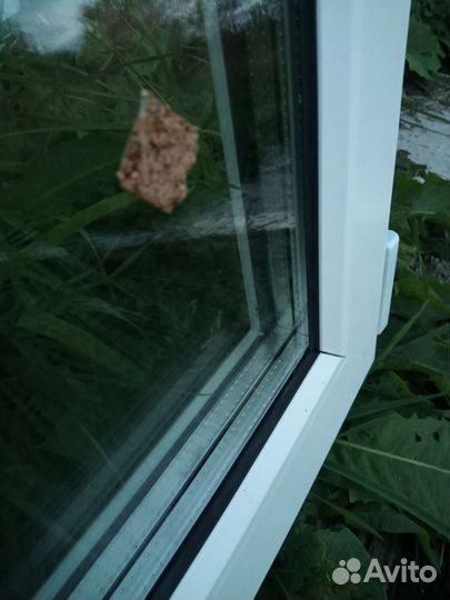 Окно 1640 мм, 715 мм. Пов откидное.Теплое