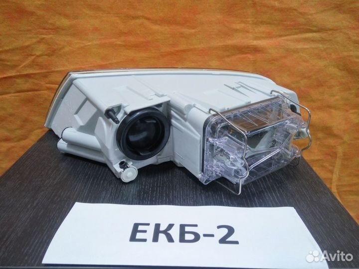 Фара правая Skoda Octavia 2 А5 2004-2013