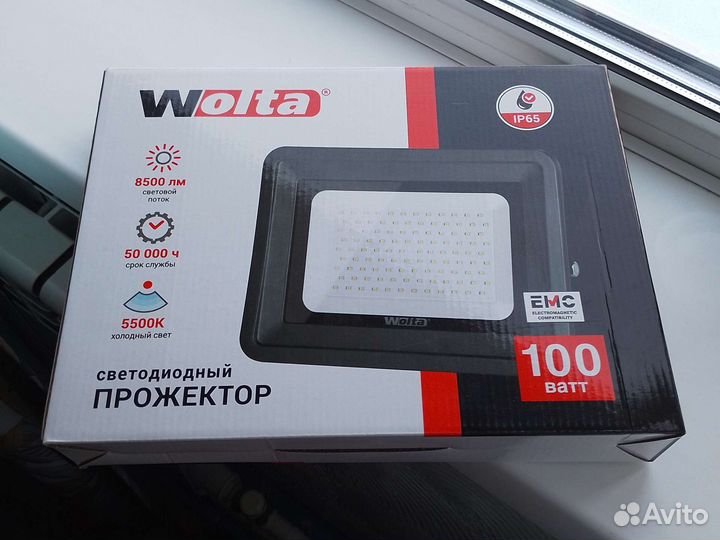 Светодиодный прожектор 100 вт Wolta