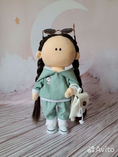 Кукла текстильная с гардеробом