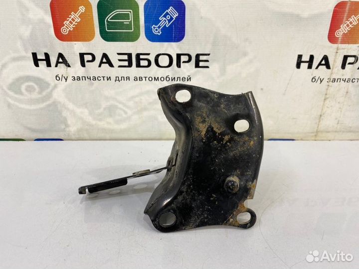 Крепление балки подвески заднее правое LADA Vesta