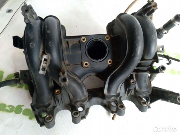 Впускной коллектор 030129711BF Volkswagen Polo cl