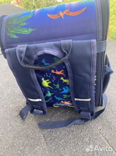 Рюкзак школьный