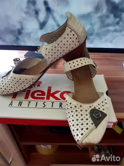 Босоножки женские 39 размер бу