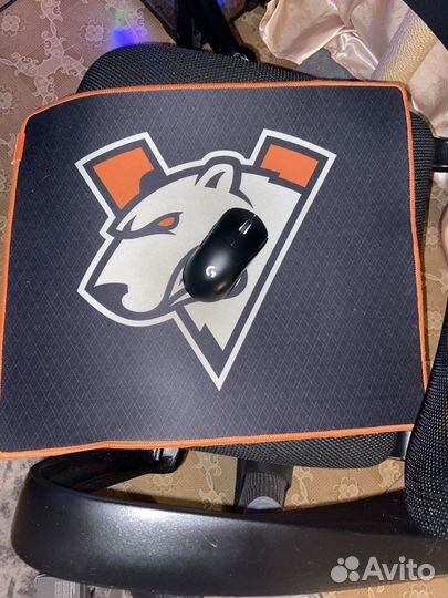 Продам игровой коврик VirtusPro