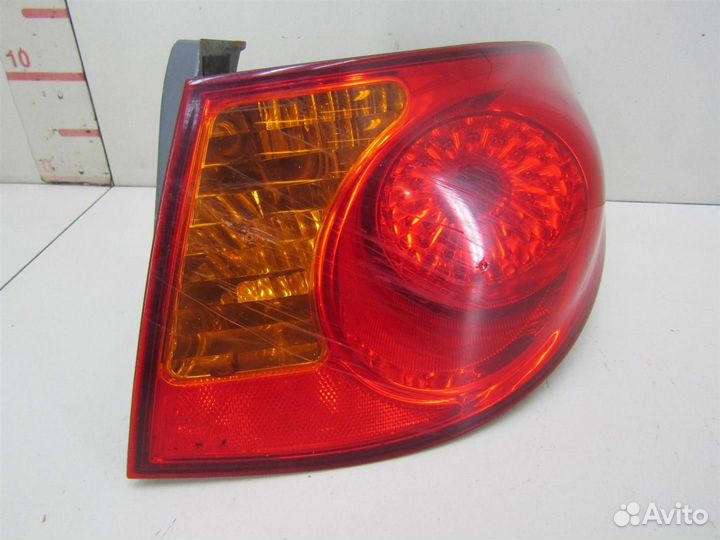Фонарь задний наружный правый Hyundai Elantra 200
